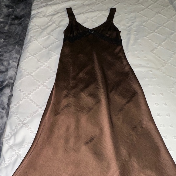 Aritzia Wilfred Satin + Lace Trim Midi Dress, Size XS - Picture 5 of 5